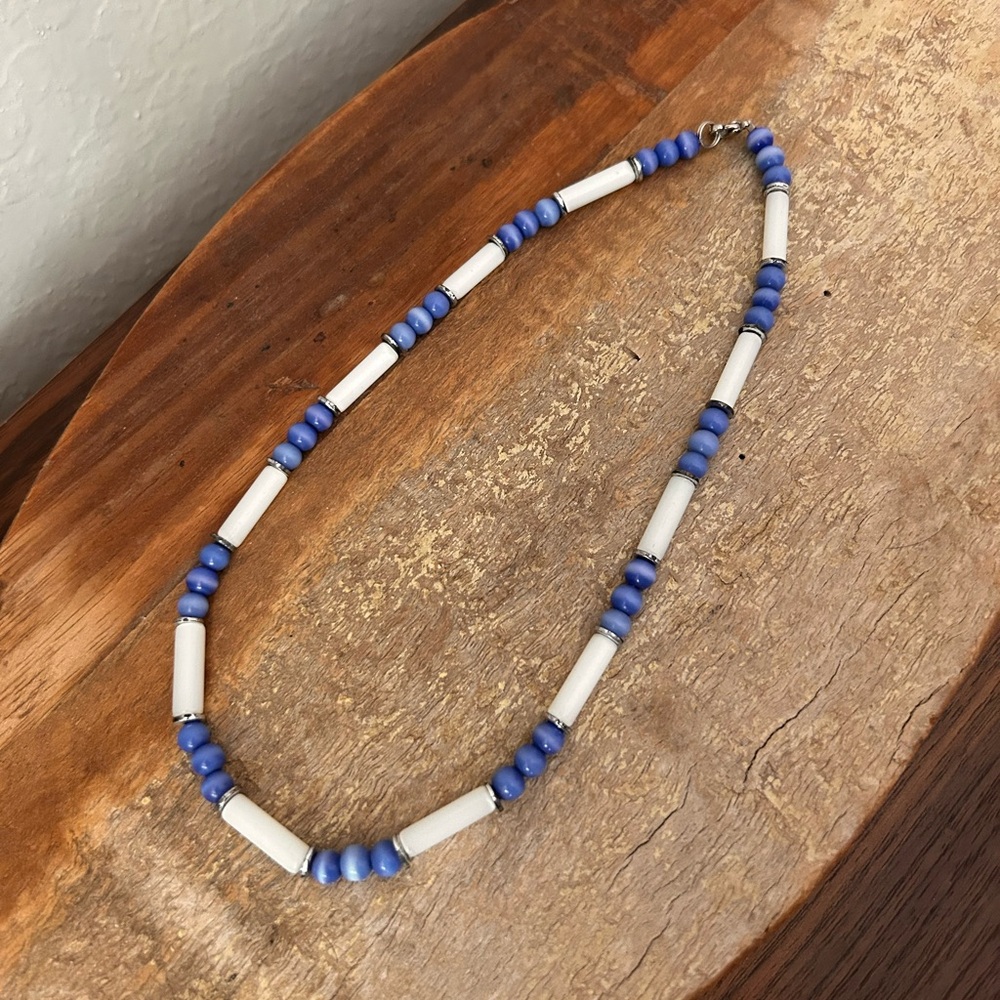 Vintage Cat-eye Blue and White Beaded Necklace